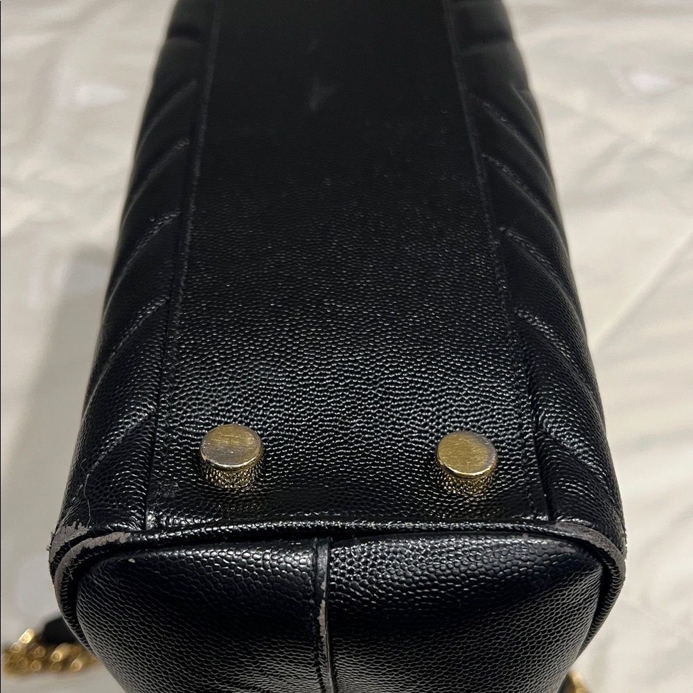 Yves Saint Laurent Black Quilted Shoulder Bag with Gold Chains - Picture 8 of 9